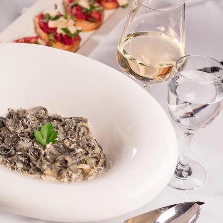 Senigallia 4* 스코페